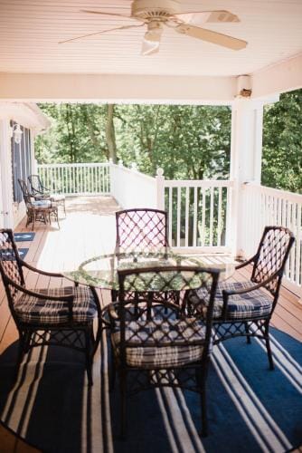 Chapman House Hotel in South Bass Island