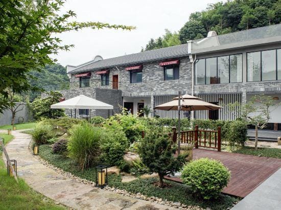 Banbajia Guesthouse Guyan Yishe Hotel in Zhejiang