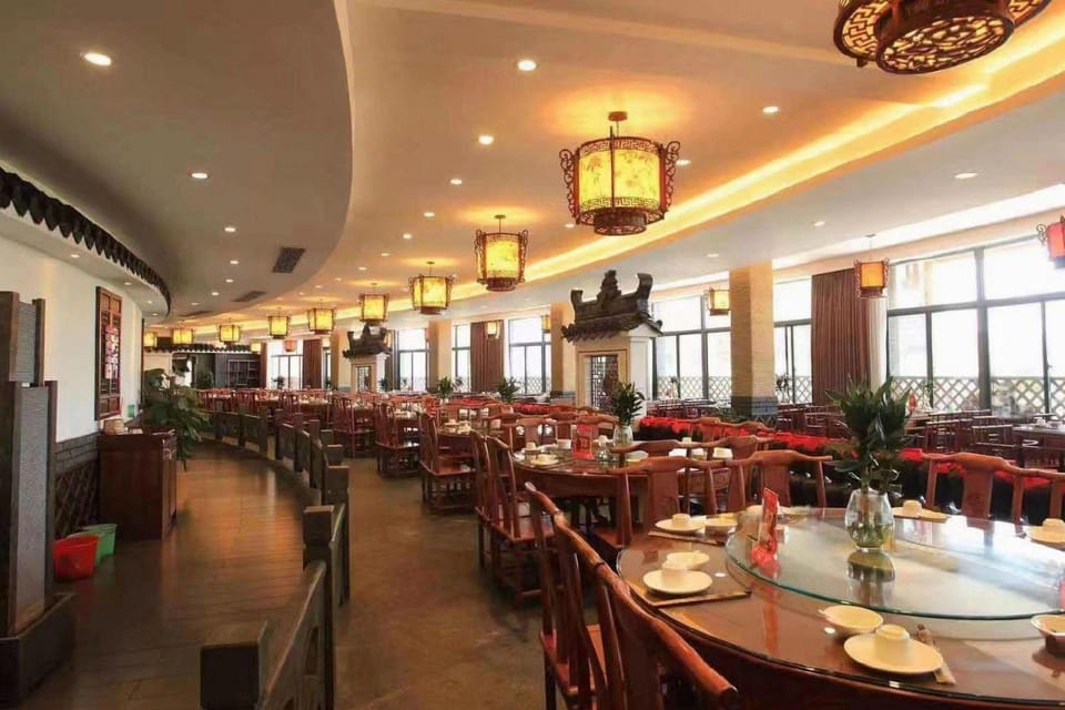 Asia-American Hotel (Dabuhe Light Rail Station) Hotel in Zhejiang