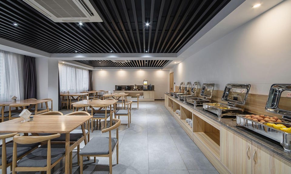 Asia-American Hotel (Dabuhe Light Rail Station) Hotel in Zhejiang
