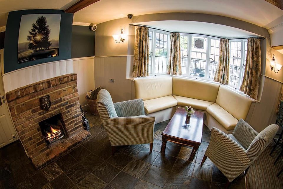 The Yew Tree Hotel in East Hertfordshire District
