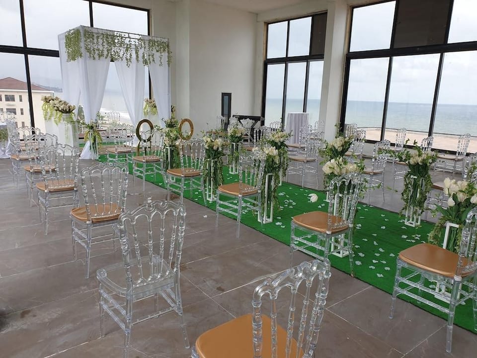 Sierra Palms Resort Hotel in Freetown