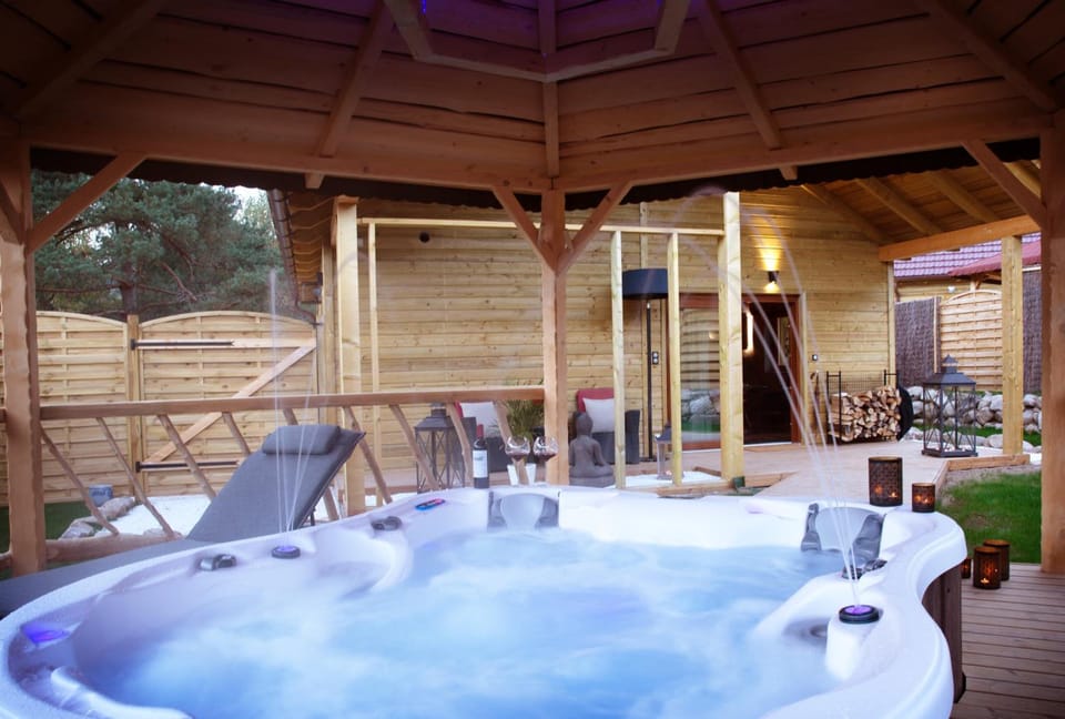 Hot tub