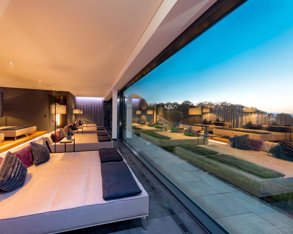 Burghotel Staufeneck Hotel in Baden-Württemberg