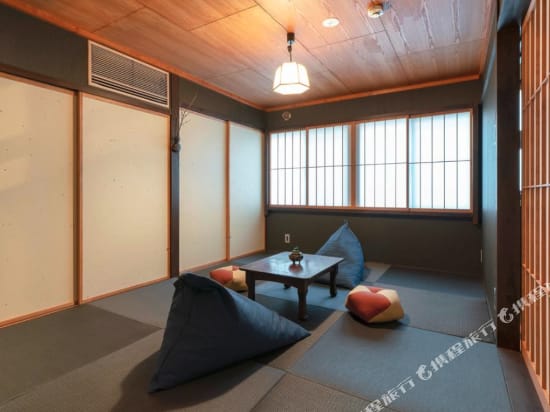 Ainotsuji Machiya House Hotel in Kanazawa