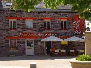 Hotel O2B Aux Berges de Broceliande Hotel in Brittany