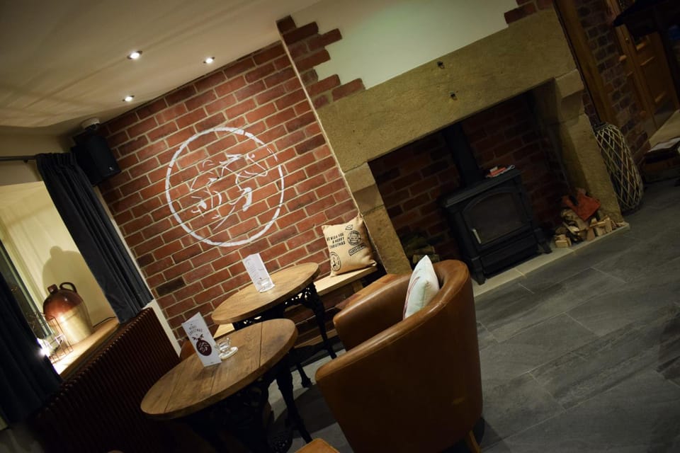 The Horse & Jockey Hotel in Amber Valley
