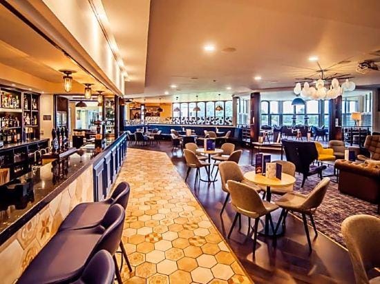 Swindon Blunsdon House Hotel, BW Premier Collection Hotel in Cotswold District
