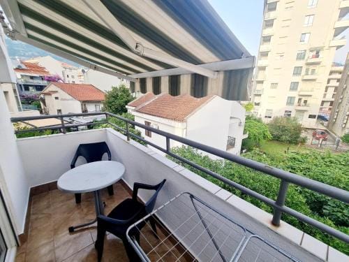 Apartments Pier Hotel in Budva