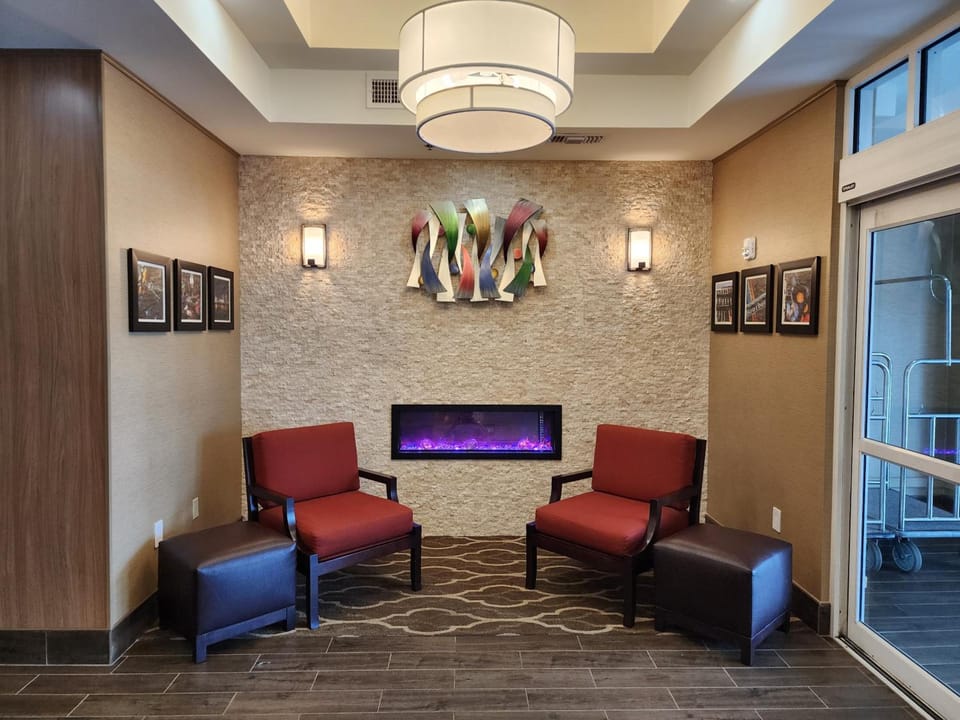 Comfort Suites New Orleans East Hotel in Viavant-Venetian Isles