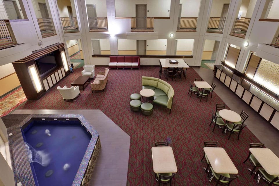 Country Inn & Suites by Radisson, San Carlos, CA Hotel in Belmont