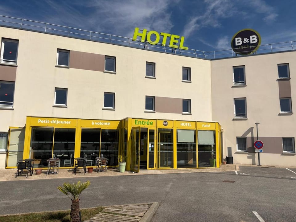 B&B HOTEL Yvetot Hotel in Normandy