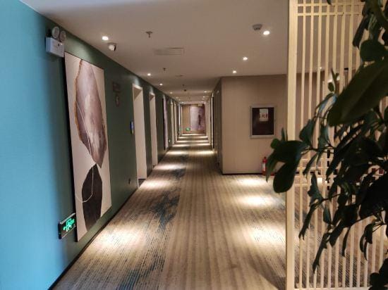Baroque Hotel(Lanmei store) Hotel in China