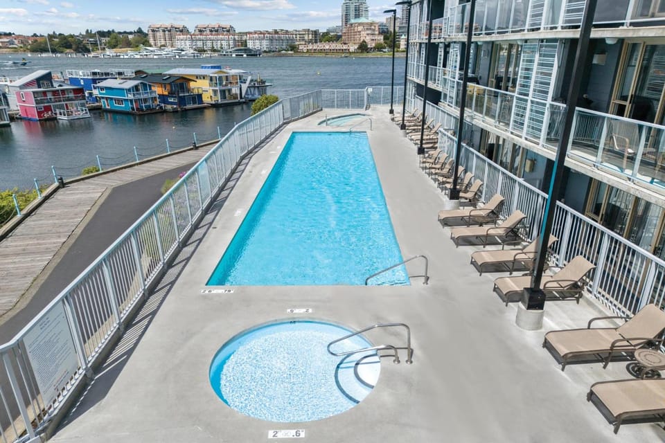 WorldMark Victoria Resort in Victoria