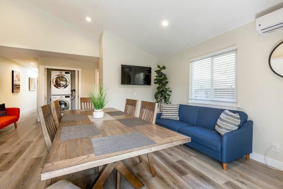Marbella Lane Duplex San Jose Hotel in Willow Glen