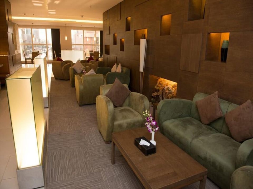 Shared lounge/TV area