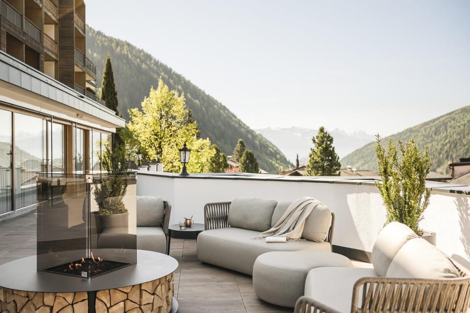 Falkensteiner Hotel Falkensteinerhof l 4 Star Superior Hotel in Trentino-South Tyrol