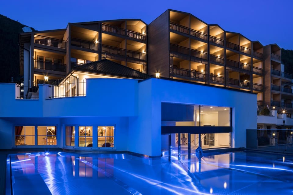 Falkensteiner Hotel Falkensteinerhof l 4 Star Superior Hotel in Trentino-South Tyrol