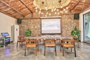 Chuyi Courtyard Hostel Hotel in Hangzhou