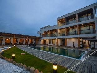 Chuyi Courtyard Hostel Hotel in Hangzhou