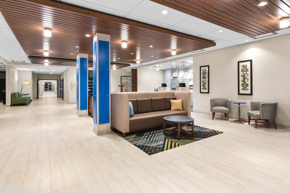 Holiday Inn Express And Suites Suisun City Napa Valley Area By IHG Hotel in Fairfield