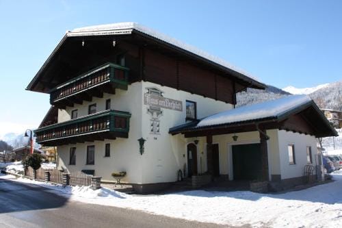 Pension Haus am Dorfplatz Hotel in Salzburgerland
