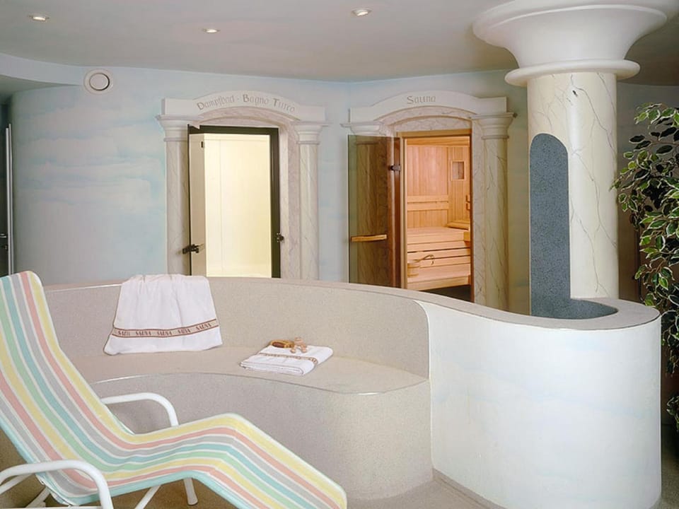 Hotel Villa Waldheim Hotel in San Candido