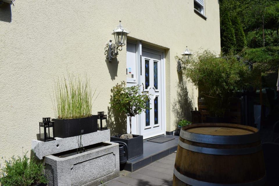 Ferienwohnung Ahrtalblick Hotel in Ahrweiler
