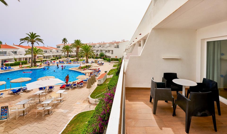 Globales Los Delfines Hotel in Cala en Blanes