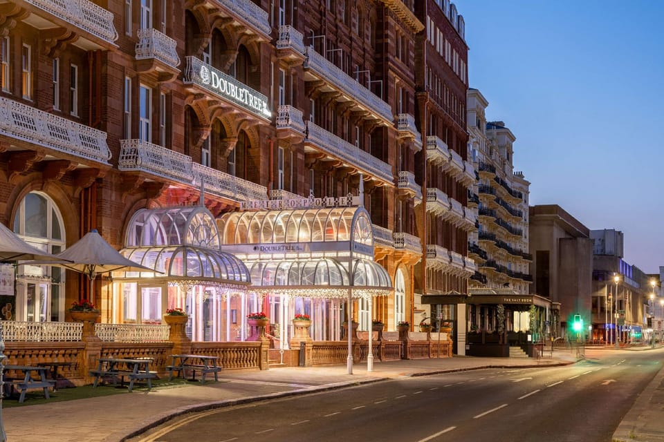 DoubleTree by Hilton Brighton Metropole Hotel in Hove