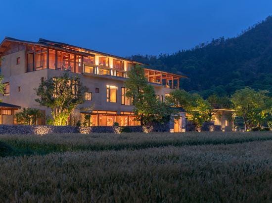 Guyuan Holiday Hostel Hotel in Zhejiang