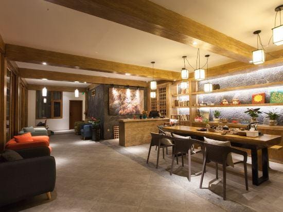 Huaque Courtyard Hotel in China