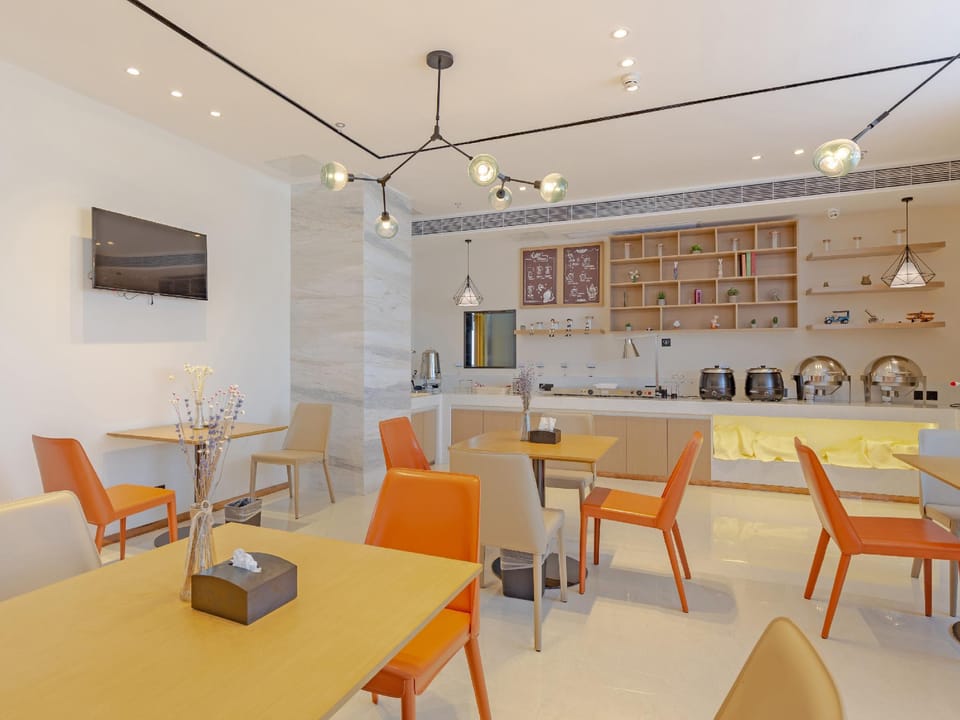 BorrMan Hotel (Hangzhou Dingqiao Dinglan Square Branch) Hotel in Hangzhou