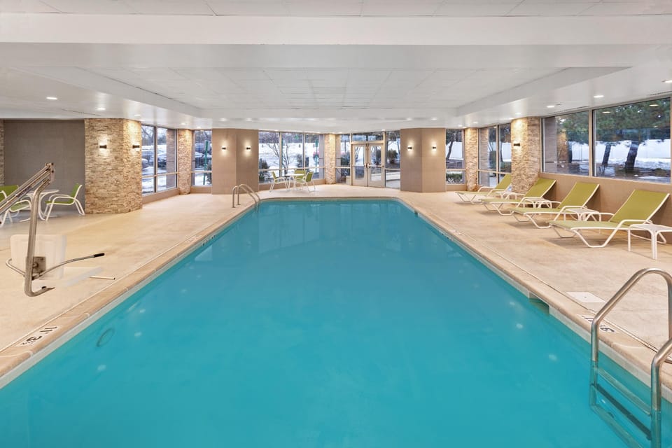 Holiday Inn Chicago/Oak Brook By IHG Hotel in Oakbrook Terrace