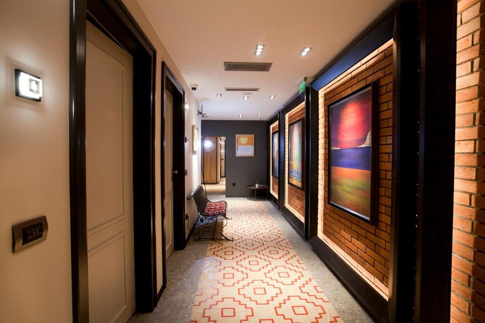 Solun's Riverside Rooms Hotel in Skopje