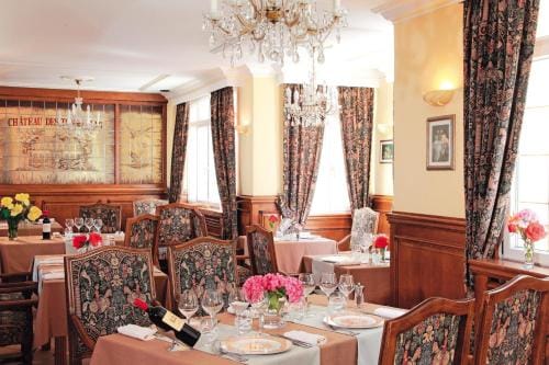 Logis Hotel & Restaurant - Le Chateau Des Tourelles 3 etoiles Hotel in Hauts-de-France