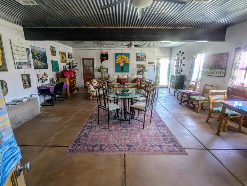 Pelican Spa Motel in Truth or Consequences