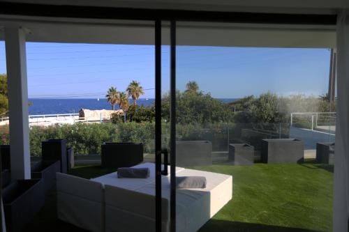 VILLA MIAMI Hotel in Roquebrune-sur-Argens