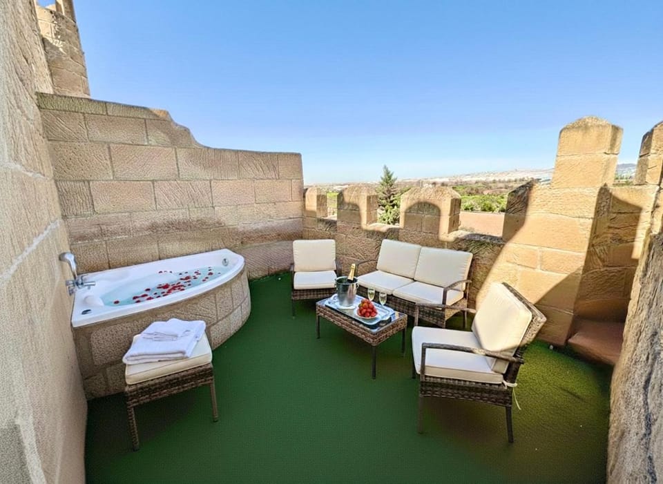Hotel Castillo Bonavia Hotel in Aragon