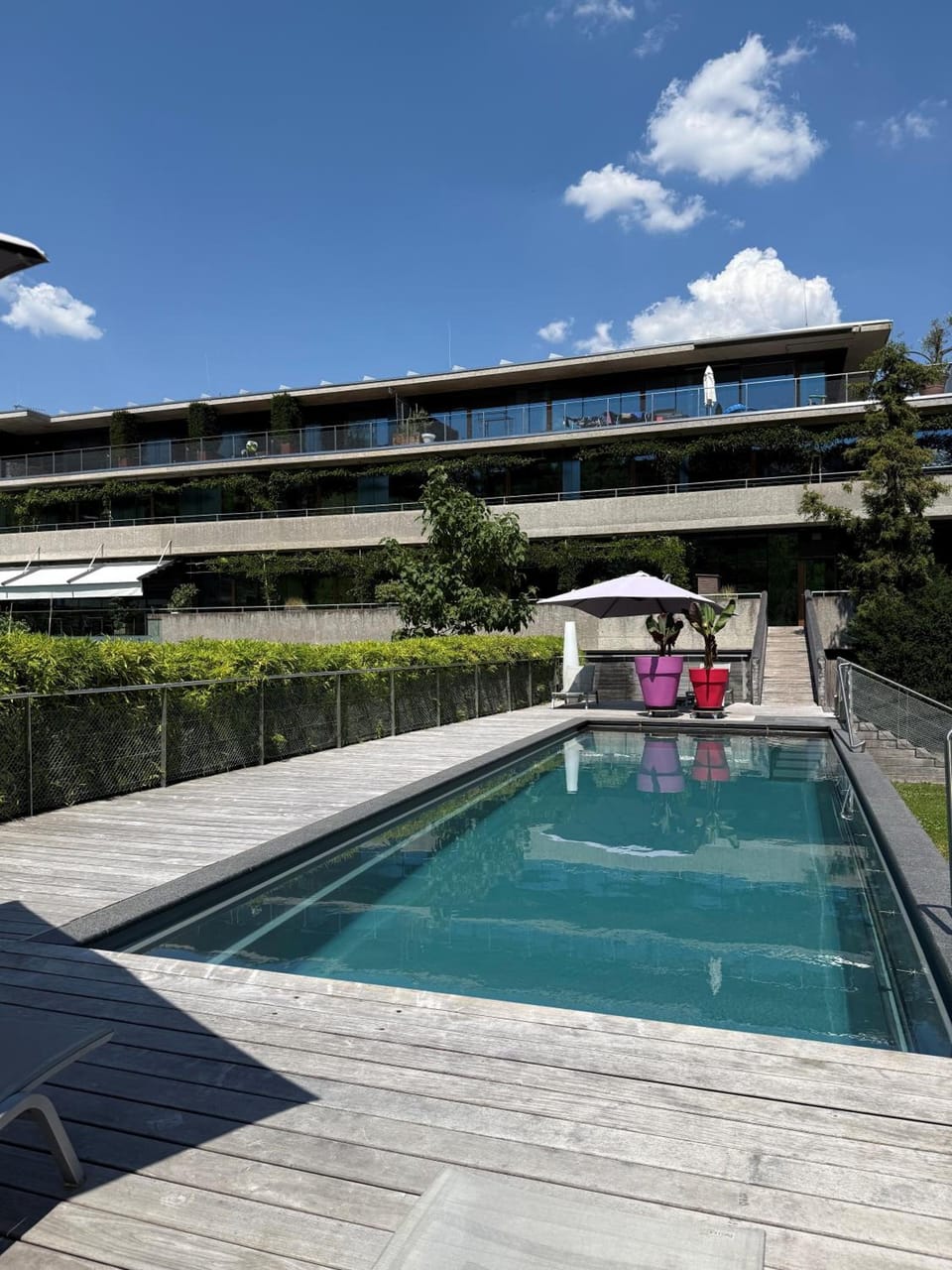 Swimming pool
