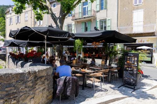 Hotel Le Sully Hotel in Auvergne-Rhône-Alpes