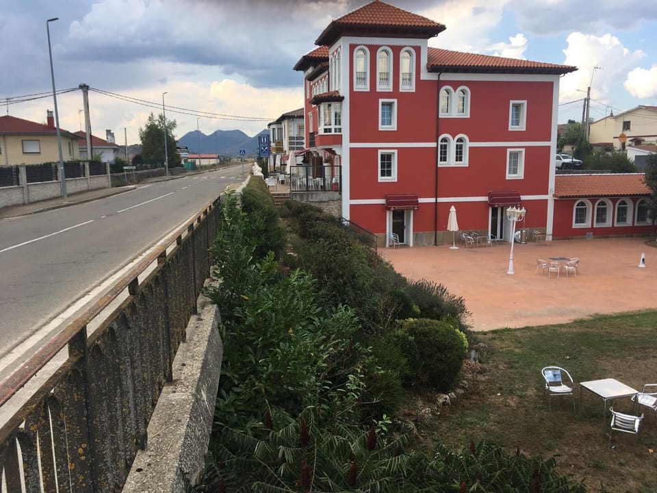 Hotel Restaurante Puente Romano Hotel in Cantabria