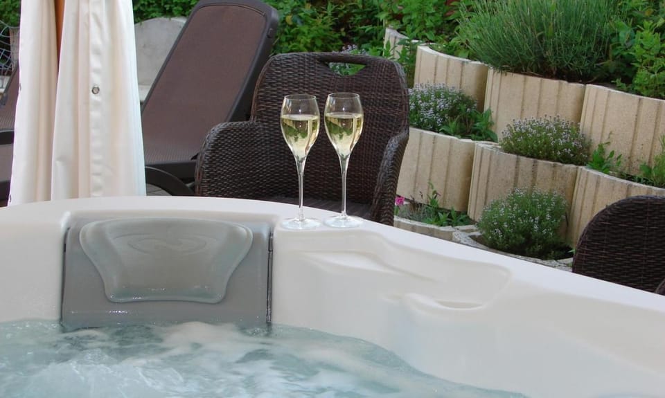 Hotel Restaurant SPA "Le Relais Des Moines - Logis de France" Hotel in Switzerland