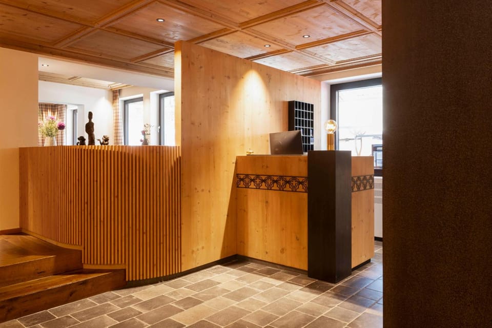 Hotel Sandhof Hotel in Lech