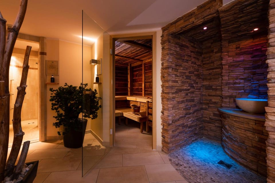 Hotel Sandhof Hotel in Lech