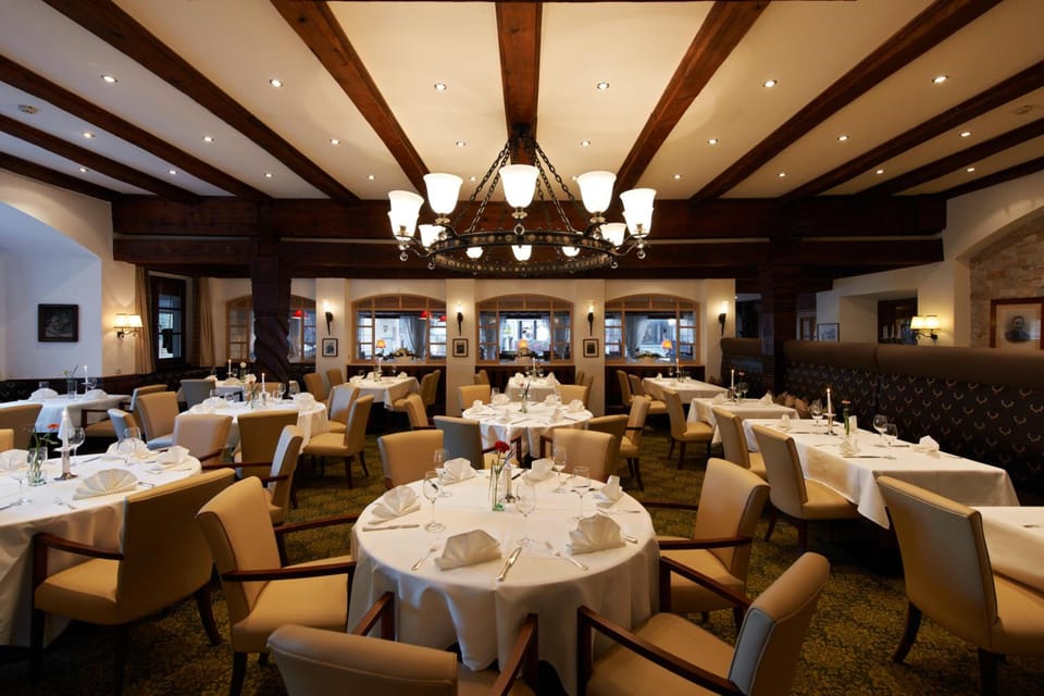 Hotel Schwarzer Adler - Sport & Spa Hotel in Saint Anton am Arlberg