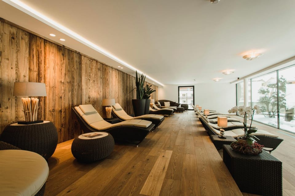 Hotel Schwarzer Adler - Sport & Spa Hotel in Saint Anton am Arlberg