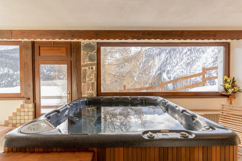 Hotel Des Alpes Hotel in Aosta Valley, Italy
