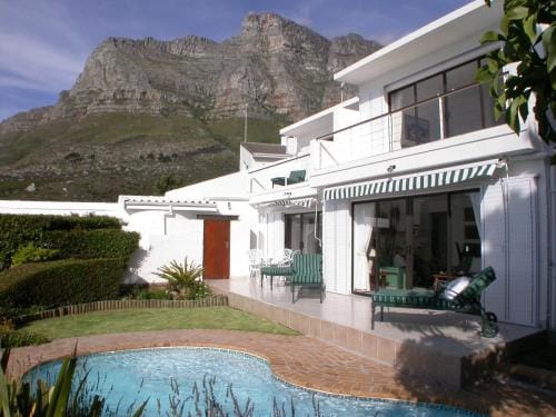 Camps Bay Villa Hotel in Camps Bay