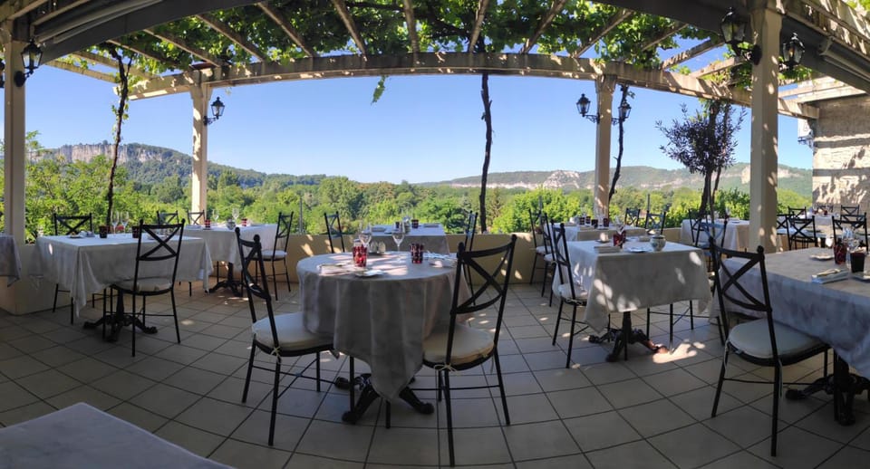 Chateau Hotel La Terrasse - Teritoria Hotel in Occitanie